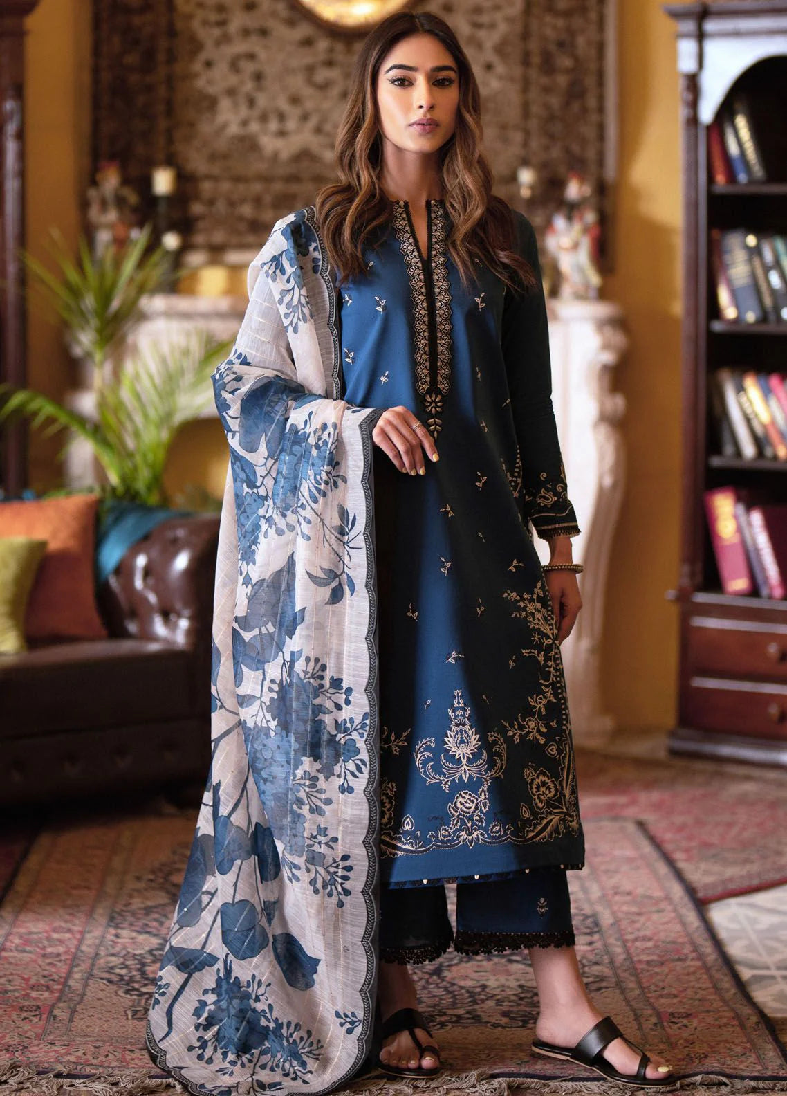 Seran Afsanah FF006 Luxury Embroidered Lawn 3Pc Suit With Monar Slub Printed Dupatta