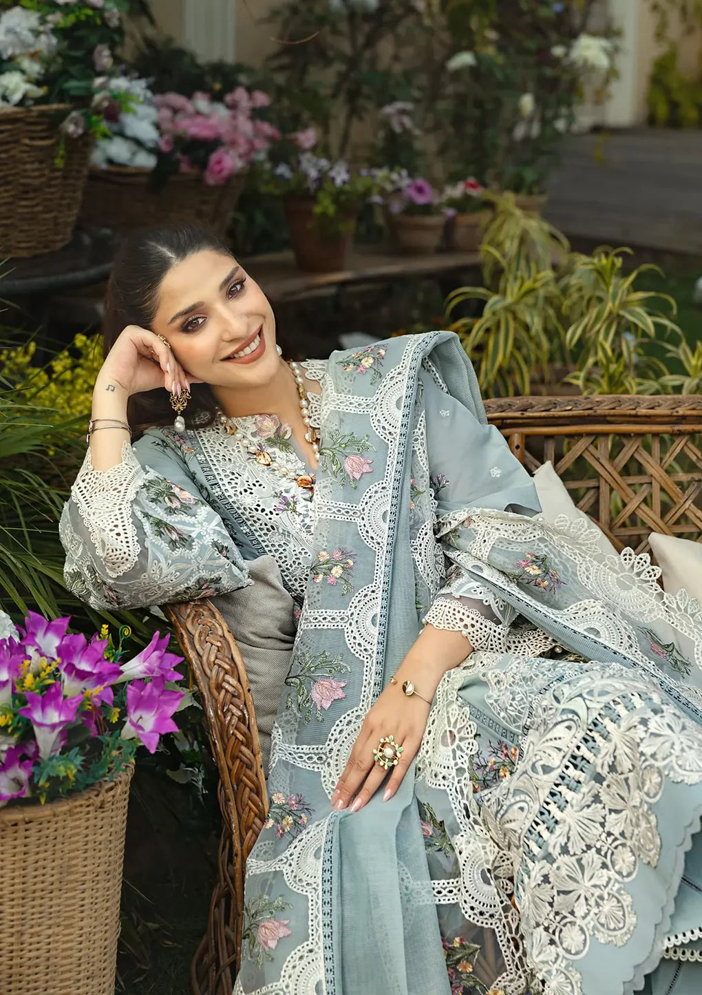 Elaf 003 Unstitched Luxury Dhanak Heavy Embroidered 3PC Suit