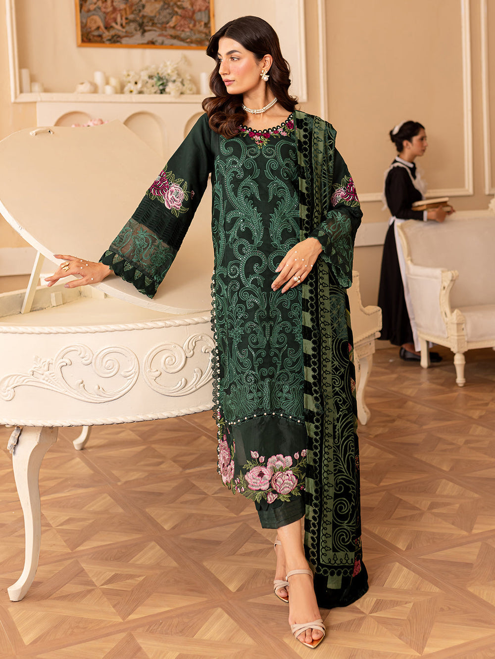 Zarnoor 3PC Unstitched Luxury Lawn Heavy Embroidered Suit
