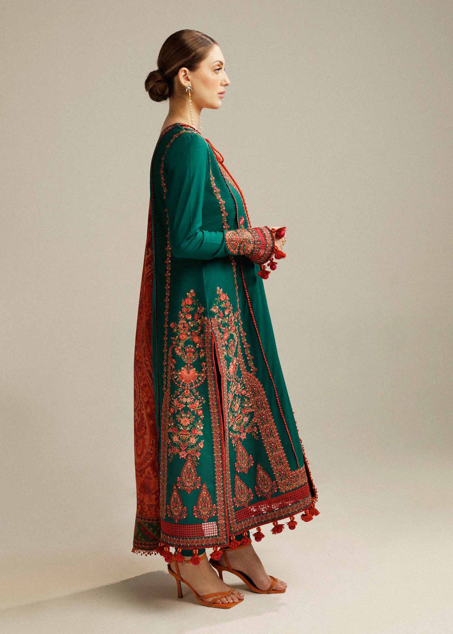 Hussain Rehar 3PC Unstitched Luxury Lawn Heavy Embroidered Suit