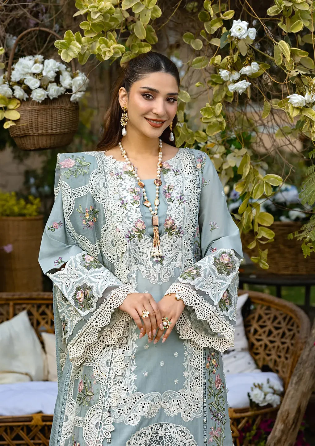 Elaf 003 Unstitched Luxury Dhanak Heavy Embroidered 3PC Suit