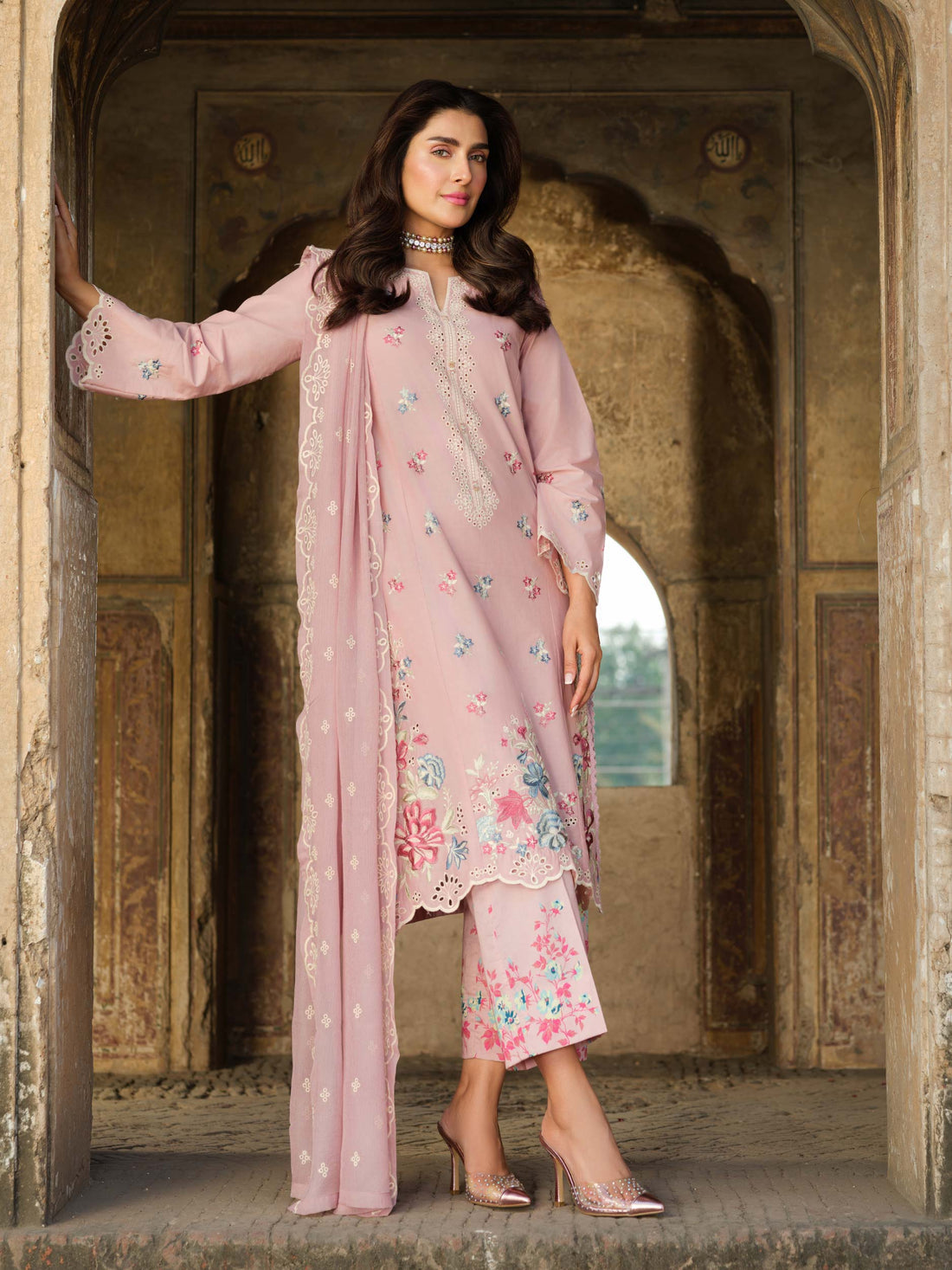 Limelight 3PC Unstitched Luxury Lawn Chikenkari Heavy Embroidered Suit