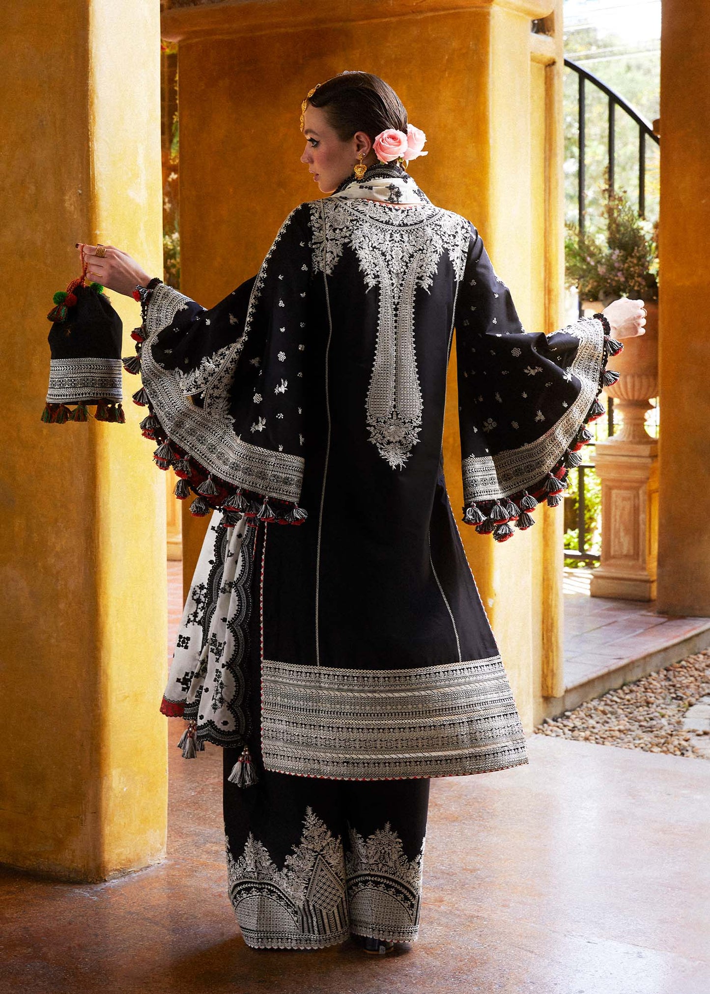 Hussain Rehar FF-004 Unstitched Luxury Lawn Embroidered 3Pc Suit