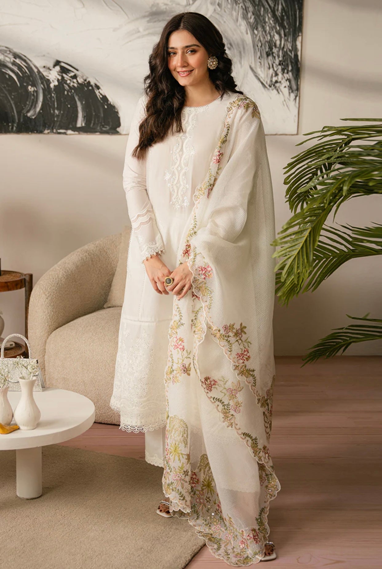 Cross Stitched Luxury Embroidered Lawn 3Pc Suit
