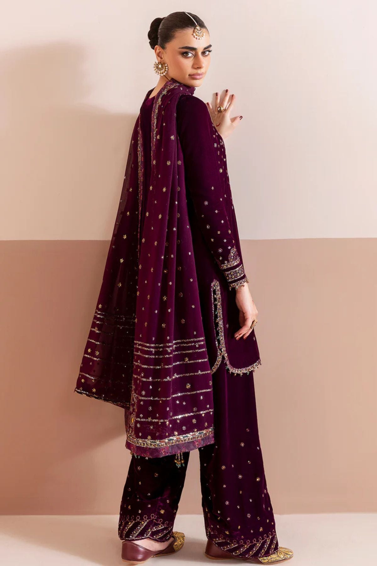 Jazmin 008 Unstitched Luxury Velvet Heavy Embroidered 3PC Suit