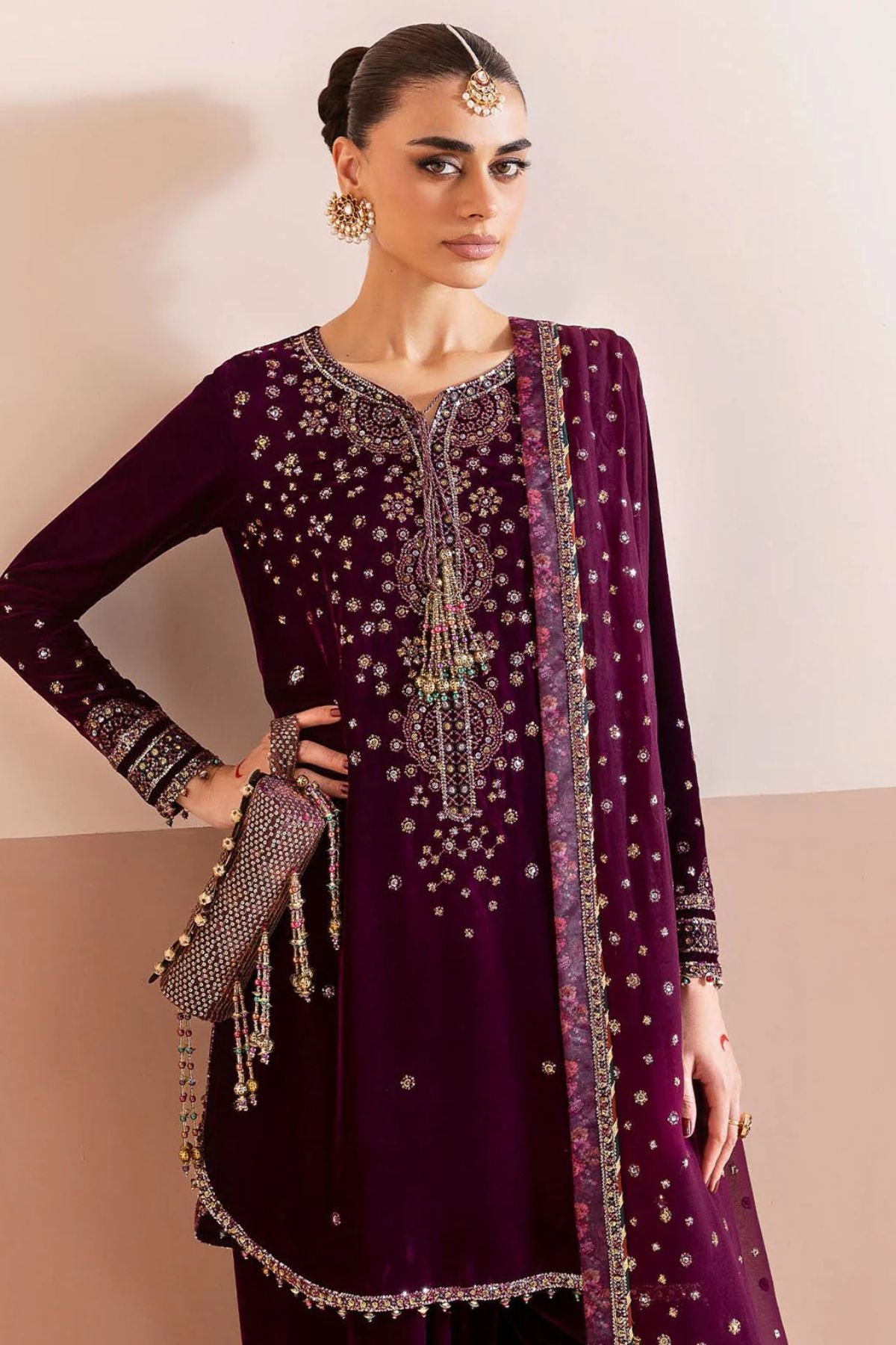 Jazmin 008 Unstitched Luxury Velvet Heavy Embroidered 3PC Suit