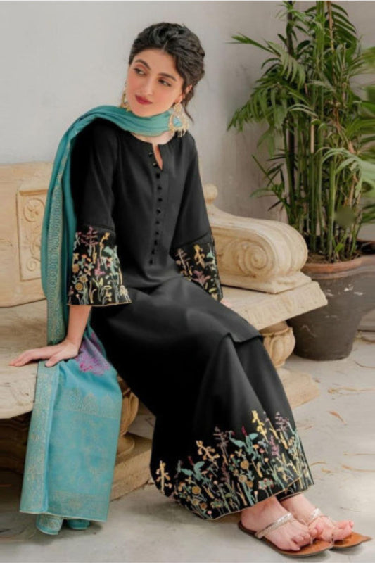 Dyot 005 Unstitched Luxury Dhanak Heavy Embroidered 3PC Suit