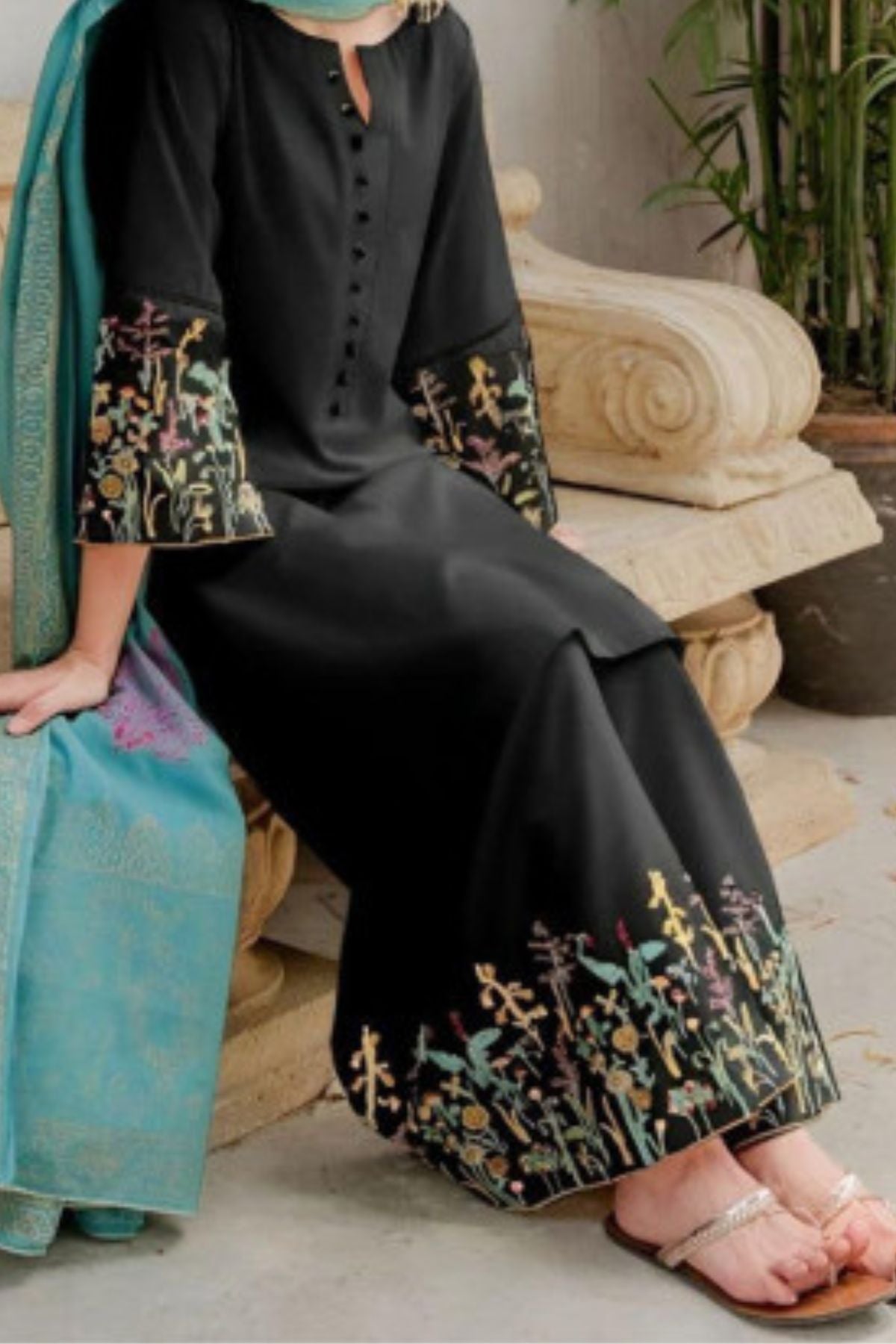 Dyot 005 Unstitched Luxury Dhanak Heavy Embroidered 3PC Suit