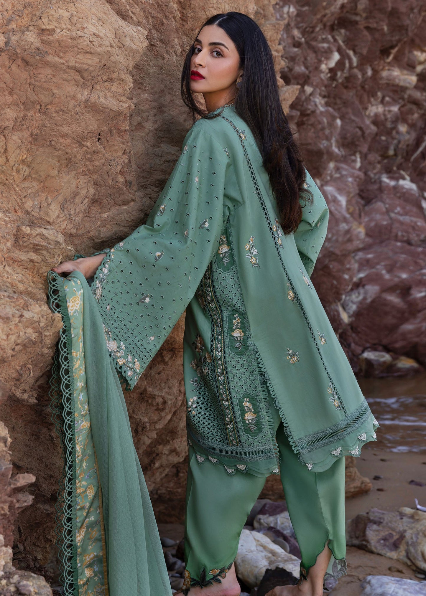 Crimson 008 Unstitched Luxury Dhanak Chikankari Heavy Embroidered 3PC Suit