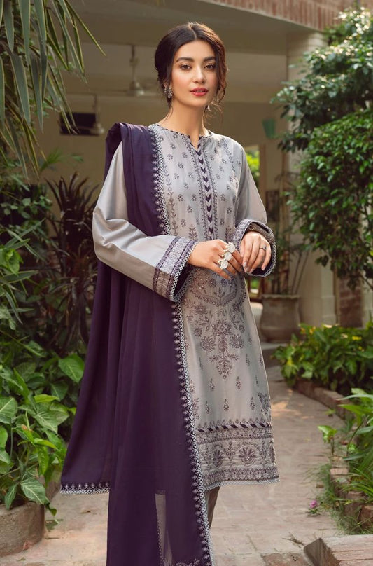 Jazmin 3PC Unstitched Luxury Lawn Embroidered Suit