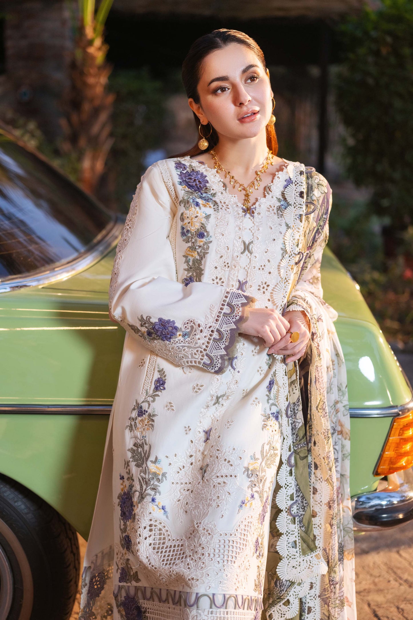 Jade 3PC Unstitched Luxury Lawn Chikenkari Heavy Embroidered Suit
