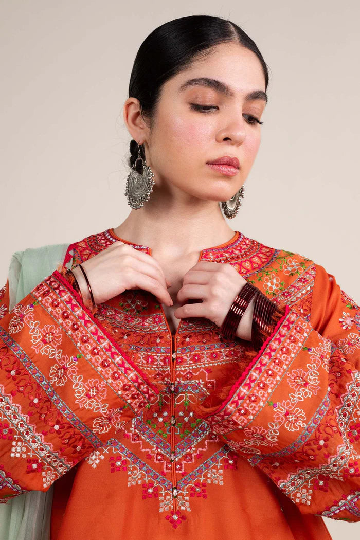 Zara Shahjahan 012 Unstitched Luxury Khaddar Heavy Embroidered 3PC Suit