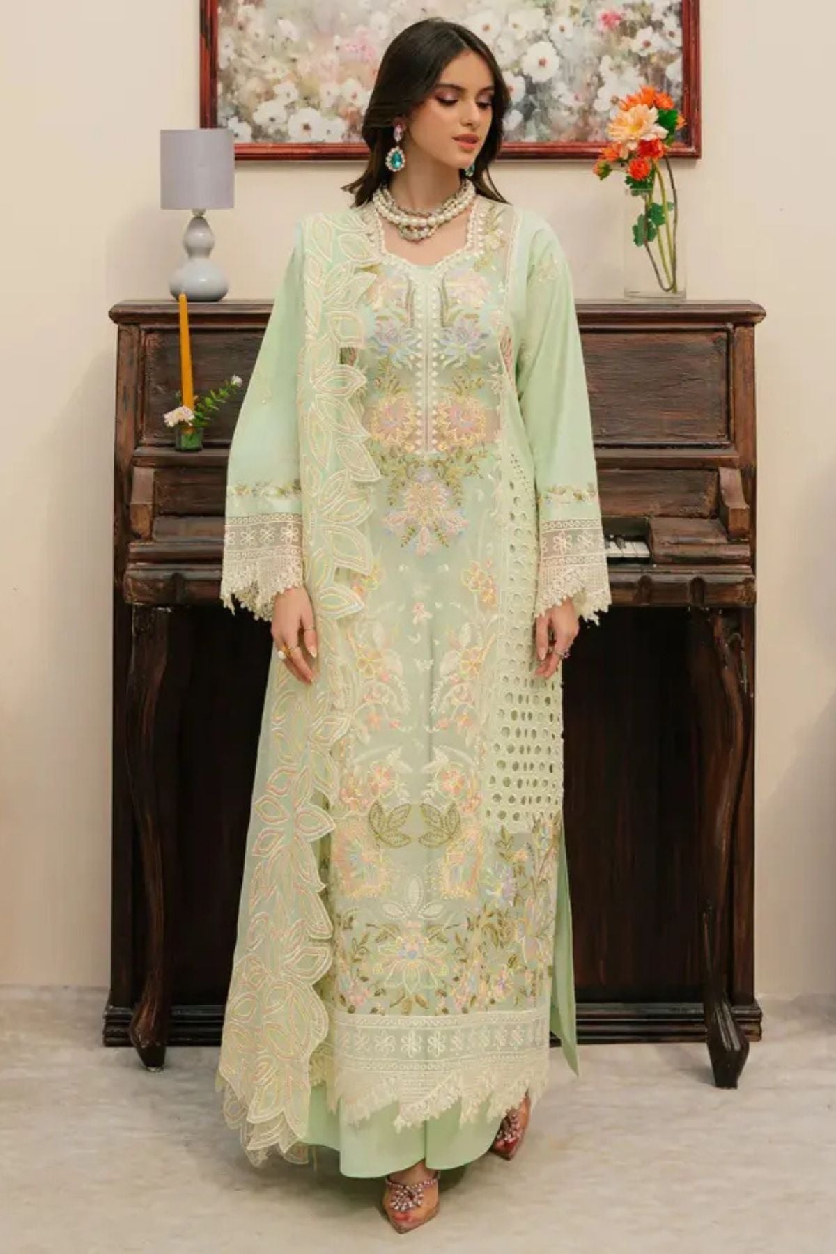 Mahnur 3PC Unstitched Luxury Lawn Chikenkari Heavy Embroidered Suit