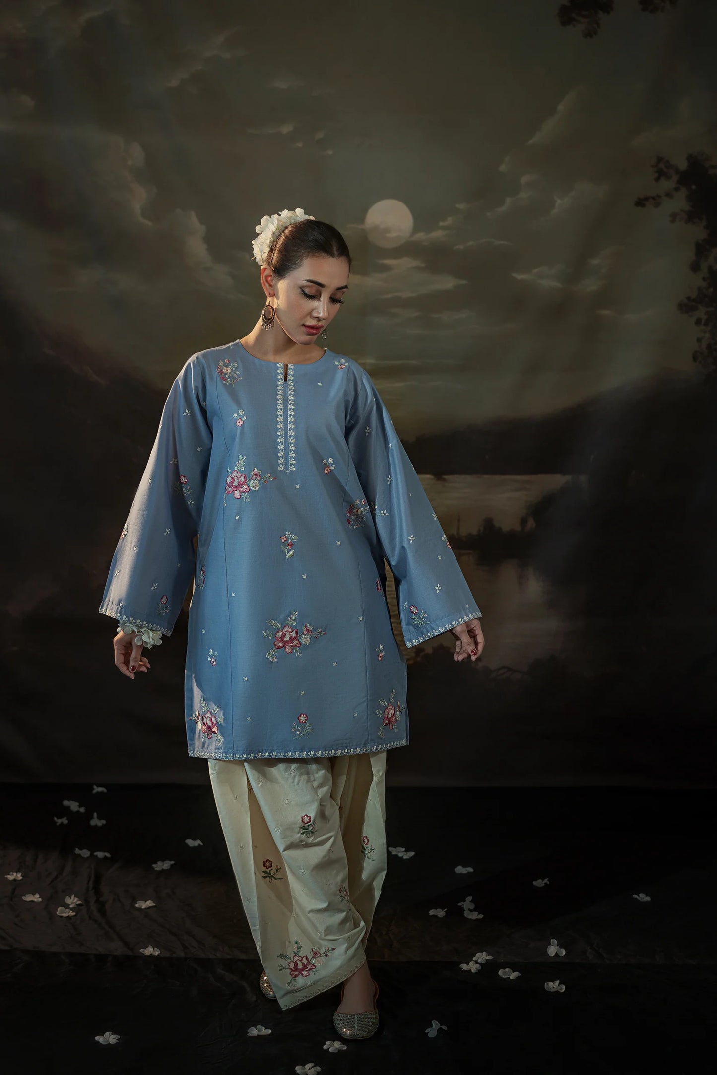 Urge 003 Unstitched Luxury Dhanak Heavy Embroidered 2PC Suit