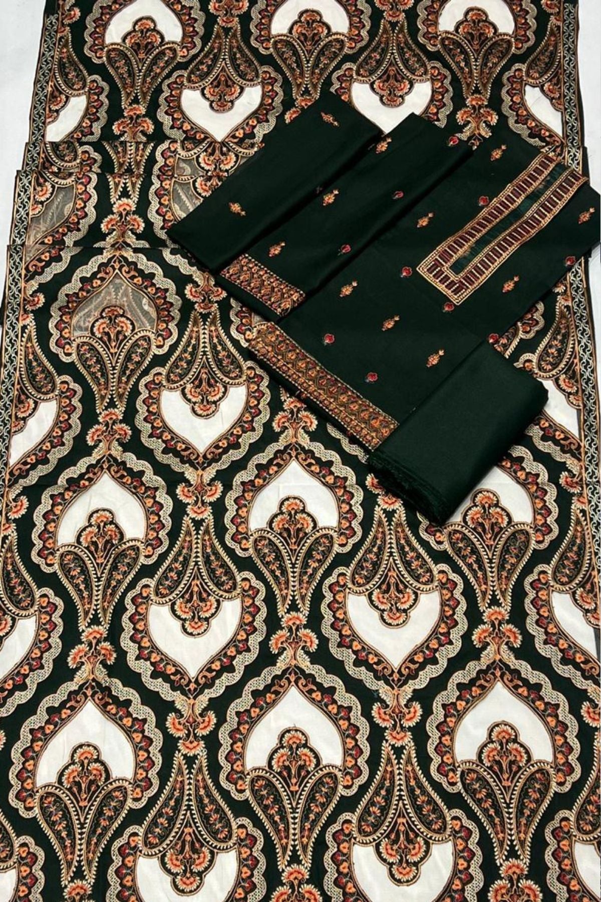 Bareeze 1672 A Unstitched Luxury Dhanak Heavy Embroidered 3PC Suit With Laser Cut Shawl