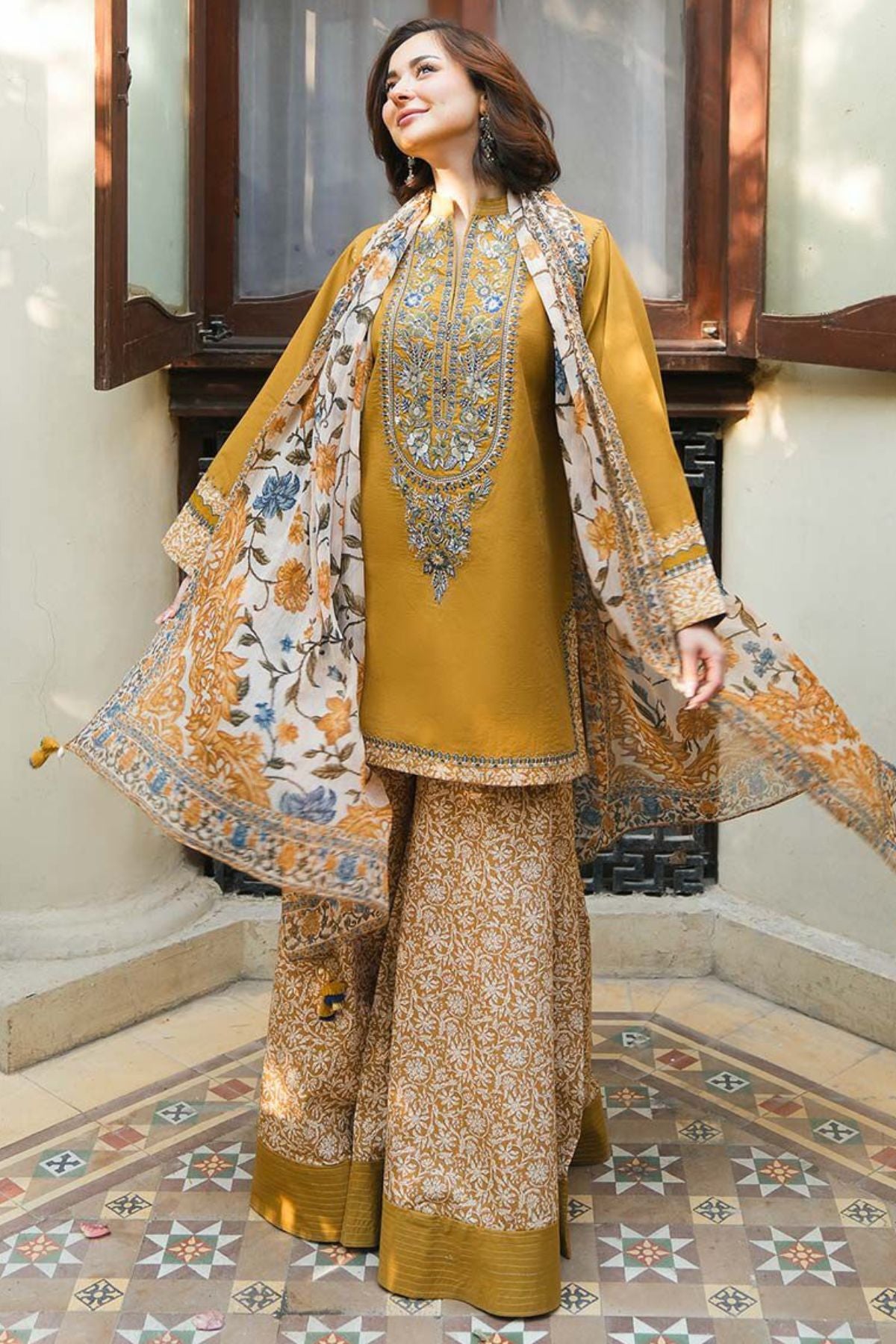 Sapphire 002 Unstitched Luxury Dhanak Heavy Embroidered 3PC Suit