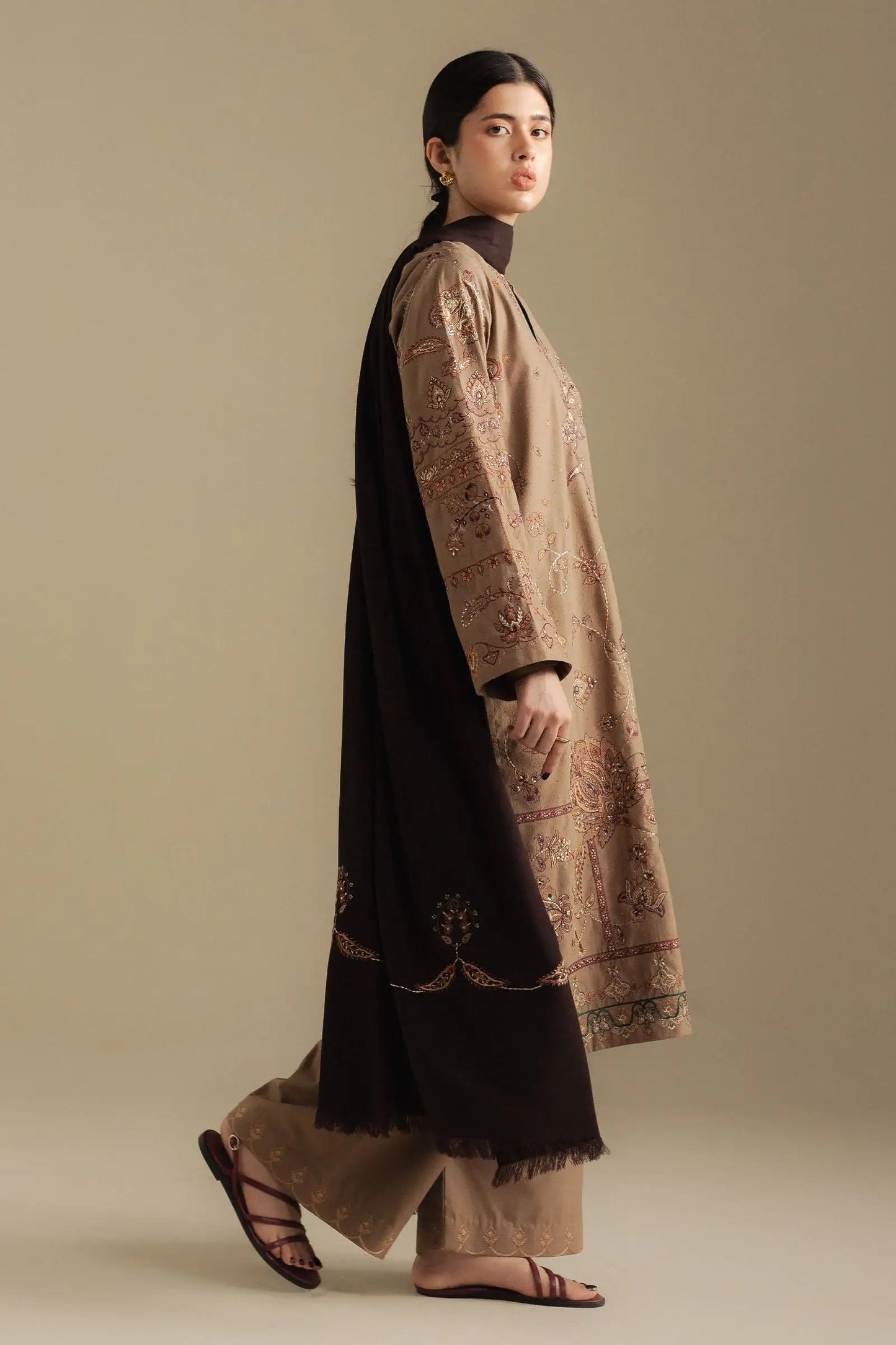 Zara Shahjahan 030 Unstitched Luxury Dhanak Heavy Embroidered 3PC Suit