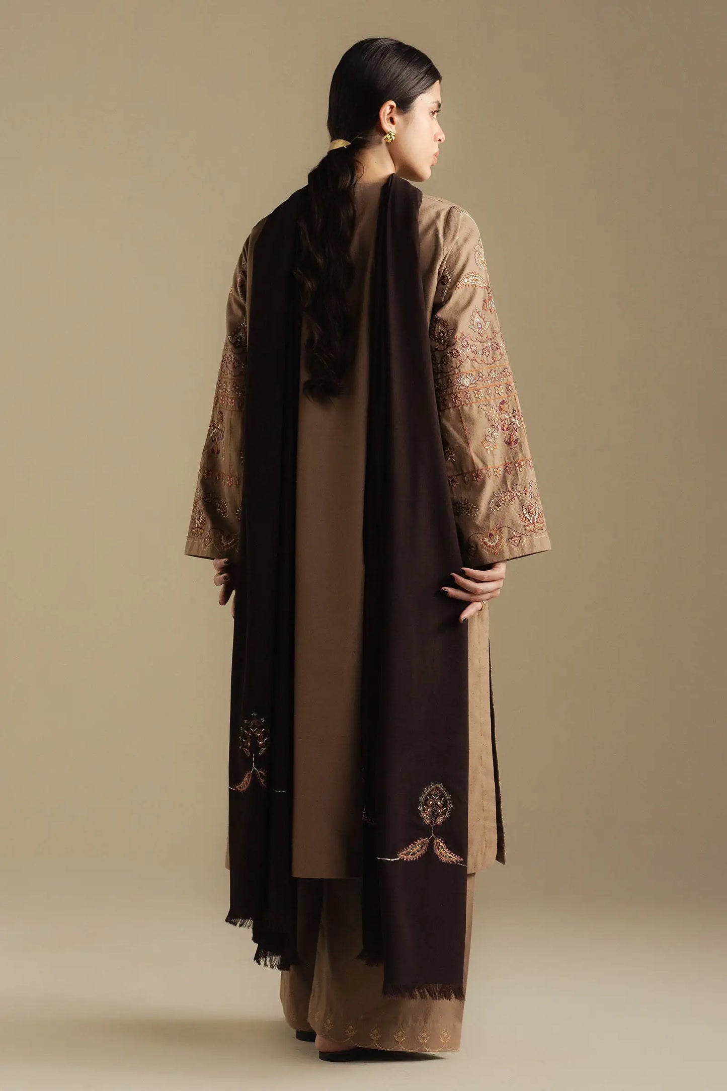 Zara Shahjahan 030 Unstitched Luxury Dhanak Heavy Embroidered 3PC Suit